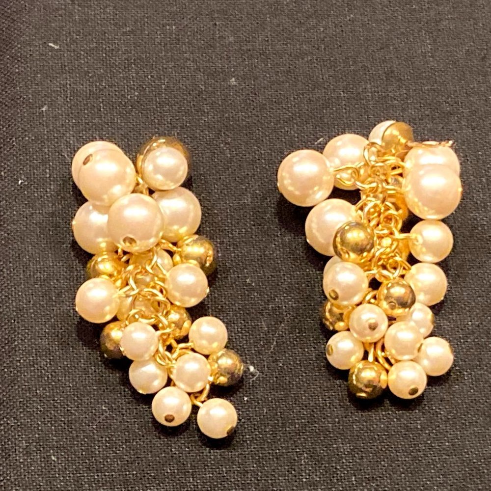 Vintage Gold Tone Dangle Faux Pearls